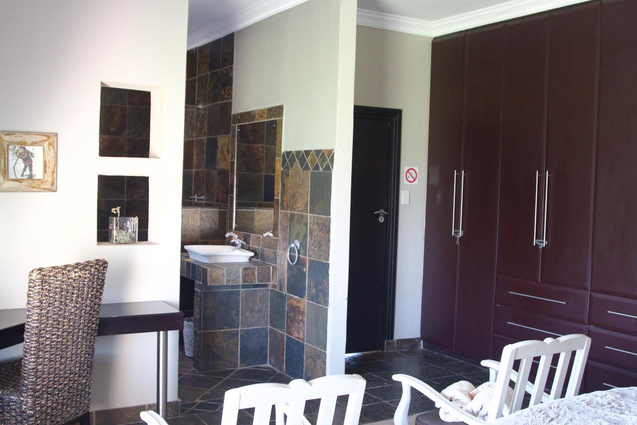 House Haven Guesthouse Port Elizabeth Buitenkant foto